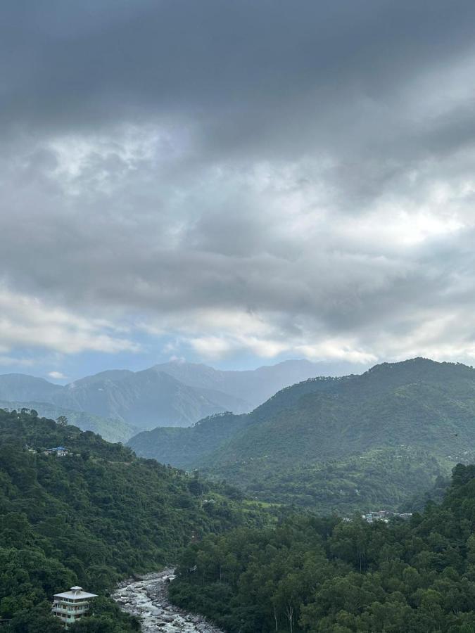 Dhauladhar View Village Resort Dharamshala Eksteriør billede